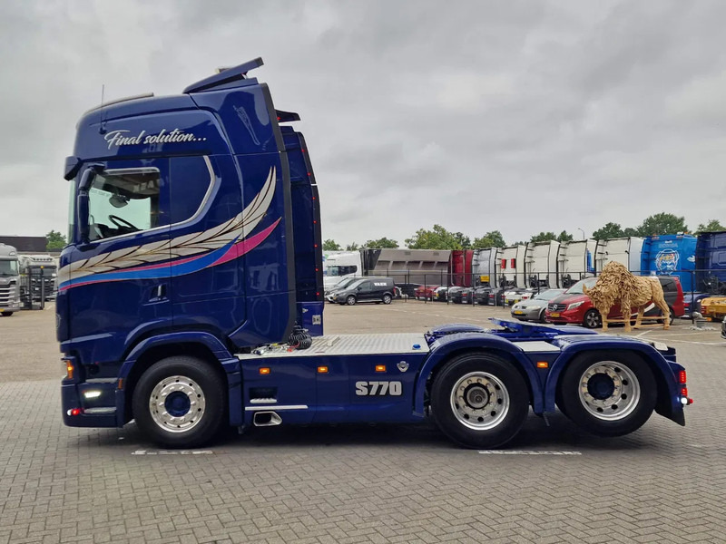 Scania 770S V8 NGS Highline 6x2 - Show truck - Special paint - Custom interior - Retarder - Full air - Night clima - Tractor head: gambar 4 Scania 770S V8 NGS Highline 6x2 - Show truck - Special paint - Custom interior - Retarder - Full air - Night clima - Tractor head: gambar 4