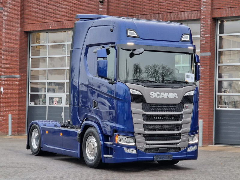 Scania S560 Highline 4x2 - Full spec - Retader - Night clima - Full air - Facelift - 2x tank - Tractor head: gambar 1 Scania S560 Highline 4x2 - Full spec - Retader - Night clima - Full air - Facelift - 2x tank - Tractor head: gambar 1