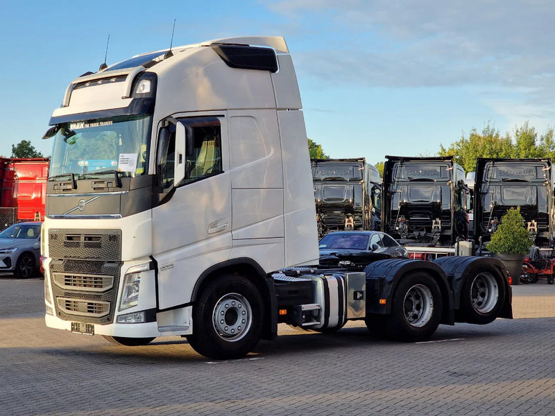 Volvo FH 13.500 Globetrotter XL 6x2 - Full air - 3.20 WB - MA VIN - Low KM - Leather - Tractor head: gambar 3 Volvo FH 13.500 Globetrotter XL 6x2 - Full air - 3.20 WB - MA VIN - Low KM - Leather - Tractor head: gambar 3