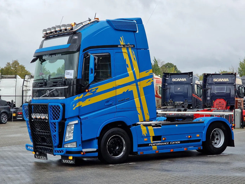 Volvo FH 13.540 Globetrotter XL 4x2 - Performance edition - I parkcool - Full air - Bull bar - Tractor head: gambar 3 Volvo FH 13.540 Globetrotter XL 4x2 - Performance edition - I parkcool - Full air - Bull bar - Tractor head: gambar 3