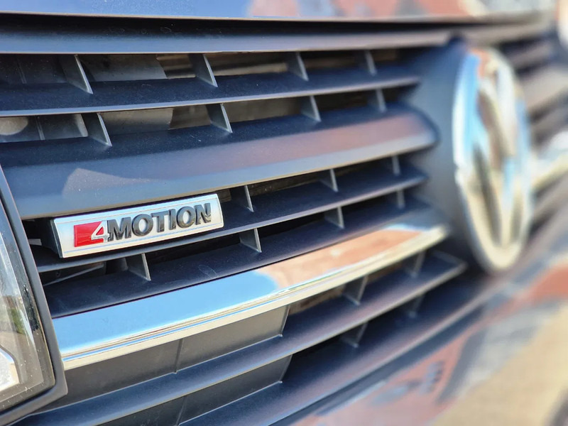 Mobil Volkswagen Multivan 2.0 TDI 150KW 4 Motion - Hearse / Leichenwagen / Rouwauto - 2x Coffin: gambar 18