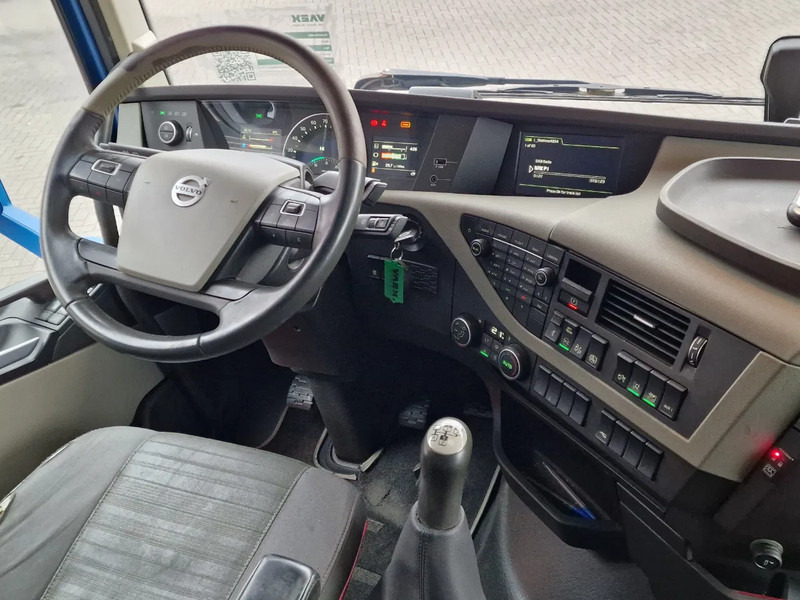Truk box Volvo FH 13.460 Globetrotter XL 4x2 - Box with side doors - Manual gearbox - Full air: gambar 14