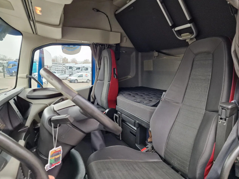 Truk box Volvo FH 13.460 Globetrotter XL 4x2 - Box with side doors - Manual gearbox - Full air: gambar 12