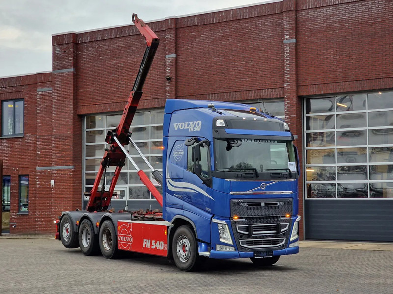 Volvo FH 13.540 Globetrotter 8x4*4 - HIAB Hook 22T - Full air - Work remote - Hook lift: gambar 1 Volvo FH 13.540 Globetrotter 8x4*4 - HIAB Hook 22T - Full air - Work remote - Hook lift: gambar 1
