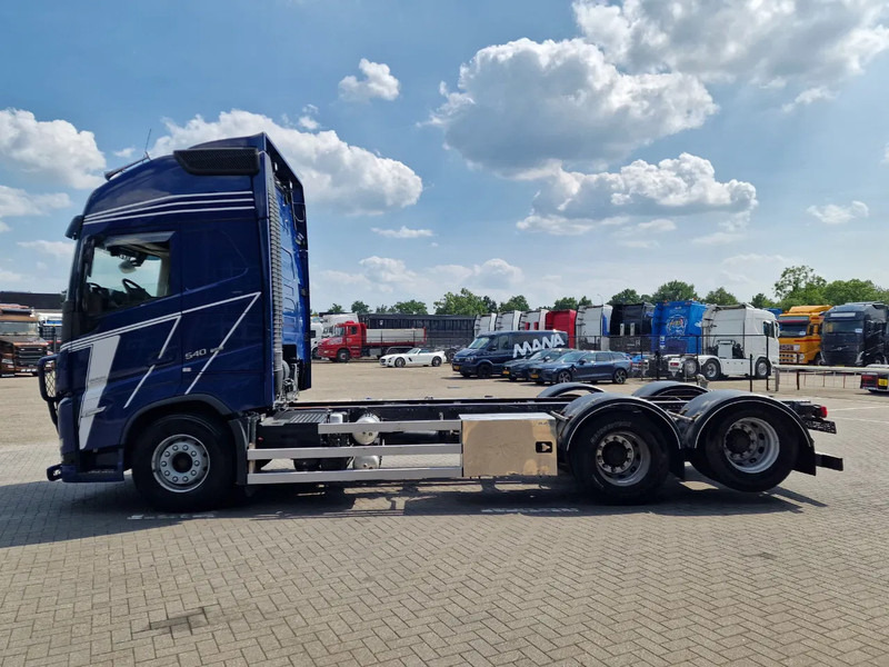 Volvo FH 13.540 Globetrotter XL 6x2 - Retarder - Full air - 4.60 WB - I shift dual clutch - Truk sasis: gambar 4 Volvo FH 13.540 Globetrotter XL 6x2 - Retarder - Full air - 4.60 WB - I shift dual clutch - Truk sasis: gambar 4