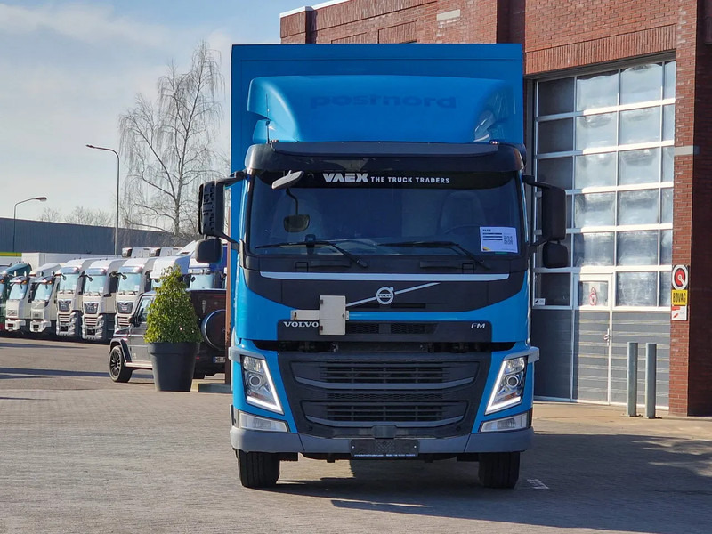 Volvo FM 410 4x2 - Box - Loadlift - Full air - Euro 6 - Box: 7.50 - Truk box: gambar 2 Volvo FM 410 4x2 - Box - Loadlift - Full air - Euro 6 - Box: 7.50 - Truk box: gambar 2