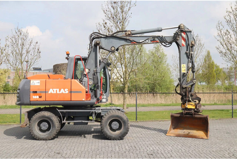 Atlas 160W | ROTOTILT | GRIPPER | BUCKET | DOZER BLADE - Ekskavator roda: gambar 4 Atlas 160W | ROTOTILT | GRIPPER | BUCKET | DOZER BLADE - Ekskavator roda: gambar 4