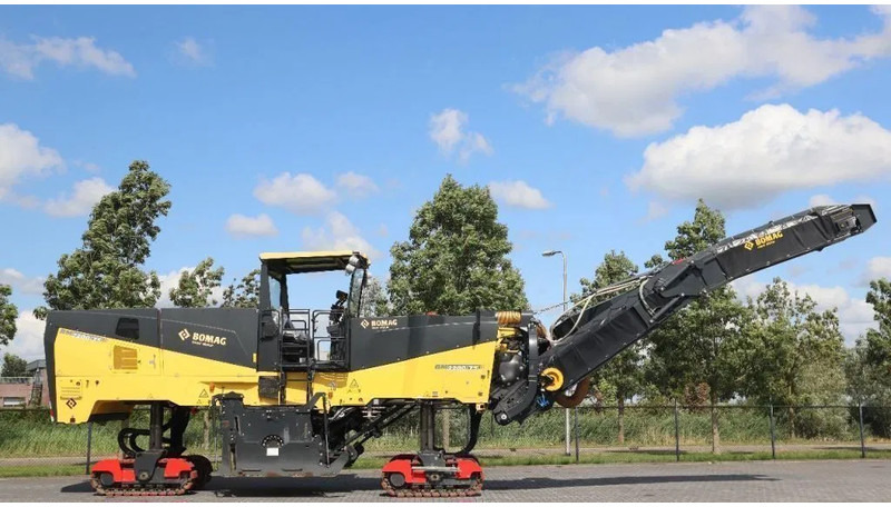 Bomag BM 2200/75 | COLD PLANER | NEW CONDITION! - Mesin aspal: gambar 4 Bomag BM 2200/75 | COLD PLANER | NEW CONDITION! - Mesin aspal: gambar 4