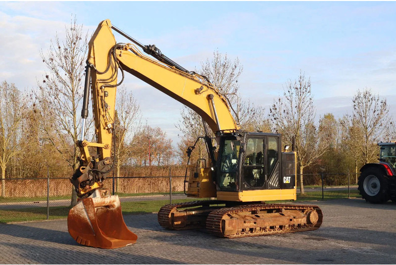 Caterpillar 325 F LCR | ROTOTILT | BUCKET | GPS PREPARED - Ekskavator perayap: gambar 2 Caterpillar 325 F LCR | ROTOTILT | BUCKET | GPS PREPARED - Ekskavator perayap: gambar 2