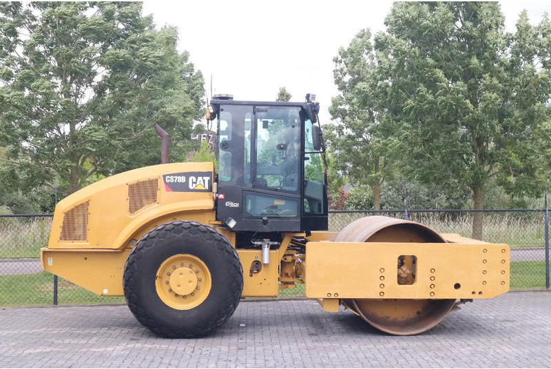 Caterpillar CS78B | TRIMBLE GPS | GOOD CONDITION - Roller: gambar 4 Caterpillar CS78B | TRIMBLE GPS | GOOD CONDITION - Roller: gambar 4