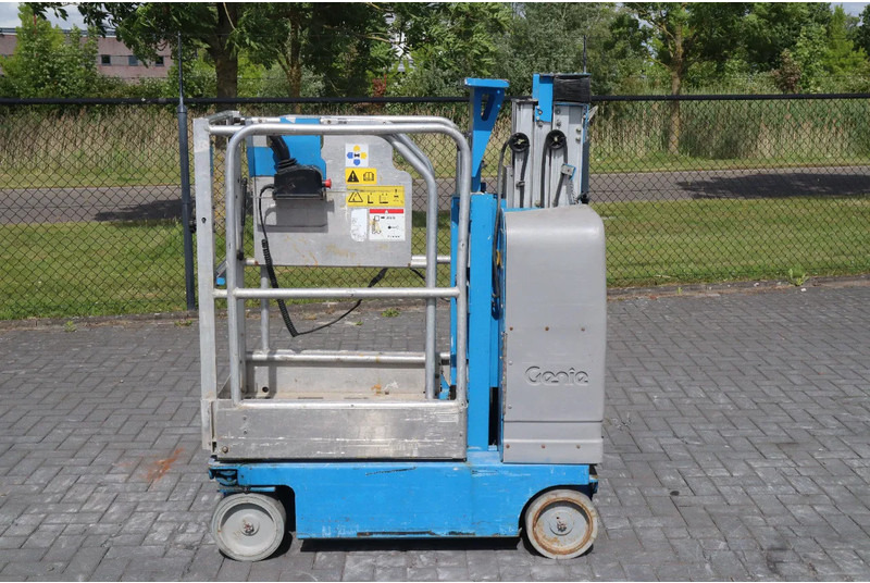 Genie GR-12 | 5.45 METER | 227 KG | MULTIPLE UNITS - Boom teleskopik: gambar 1 Genie GR-12 | 5.45 METER | 227 KG | MULTIPLE UNITS - Boom teleskopik: gambar 1
