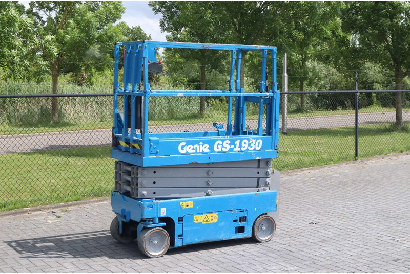 Genie GS-1930 | 7.8 METER | 227 KG - Scissor lifts: gambar 3 Genie GS-1930 | 7.8 METER | 227 KG - Scissor lifts: gambar 3