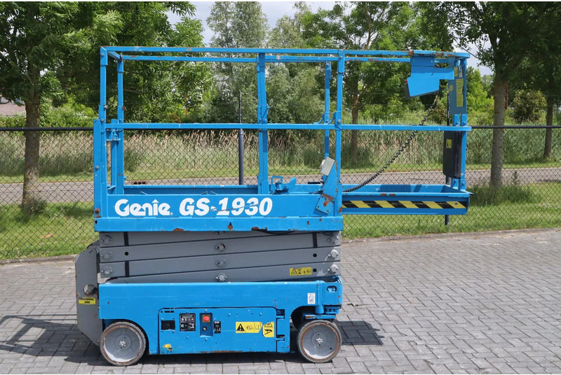 Genie GS-1930 | 7.8 METER | 227 KG - Scissor lifts: gambar 4 Genie GS-1930 | 7.8 METER | 227 KG - Scissor lifts: gambar 4