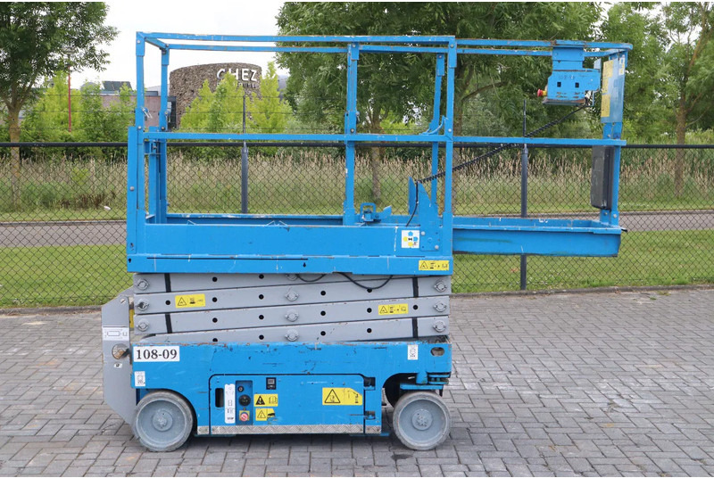 Genie GS-1932 | 7.8 METER | 227 KG - Scissor lifts: gambar 4 Genie GS-1932 | 7.8 METER | 227 KG - Scissor lifts: gambar 4