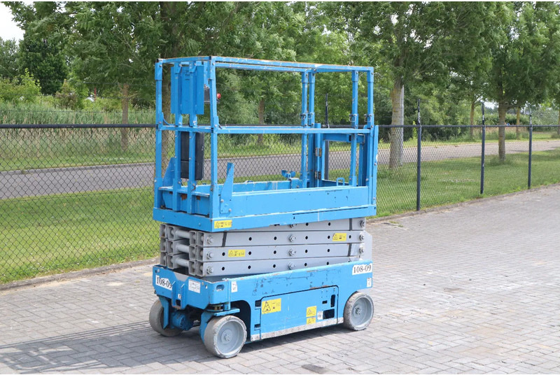 Genie GS-1932 | 7.8 METER | 227 KG - Scissor lifts: gambar 3 Genie GS-1932 | 7.8 METER | 227 KG - Scissor lifts: gambar 3