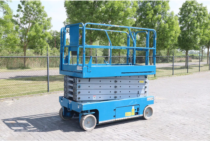 Genie GS-3246 | 12 METER | 318 KG - Scissor lifts: gambar 3 Genie GS-3246 | 12 METER | 318 KG - Scissor lifts: gambar 3