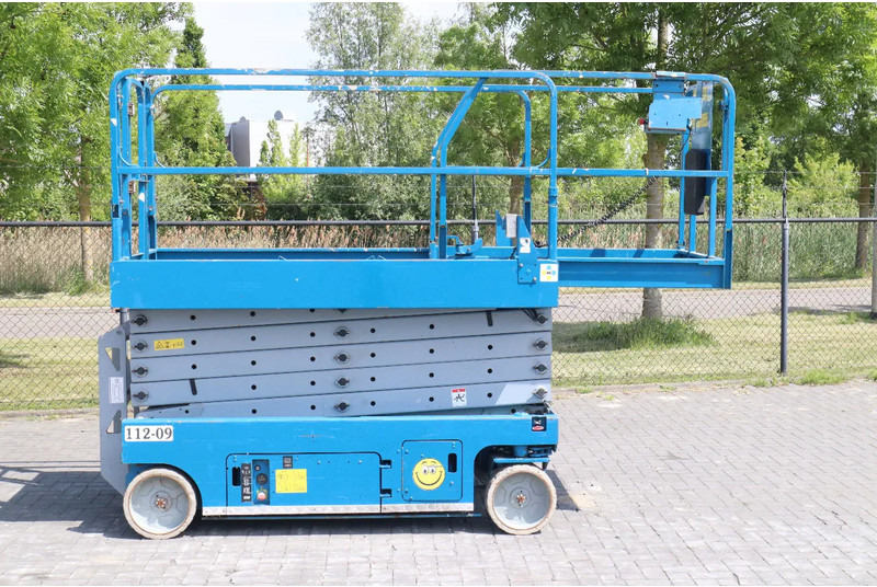 Genie GS-3246 | 12 METER | 318 KG - Scissor lifts: gambar 4 Genie GS-3246 | 12 METER | 318 KG - Scissor lifts: gambar 4