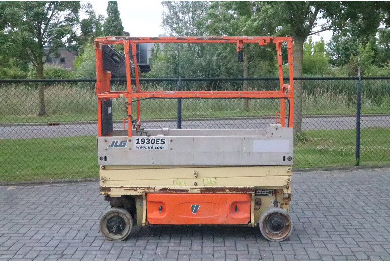 JLG 1930 ES | 7.7 METER | 230 KG - Scissor lifts: gambar 1 JLG 1930 ES | 7.7 METER | 230 KG - Scissor lifts: gambar 1