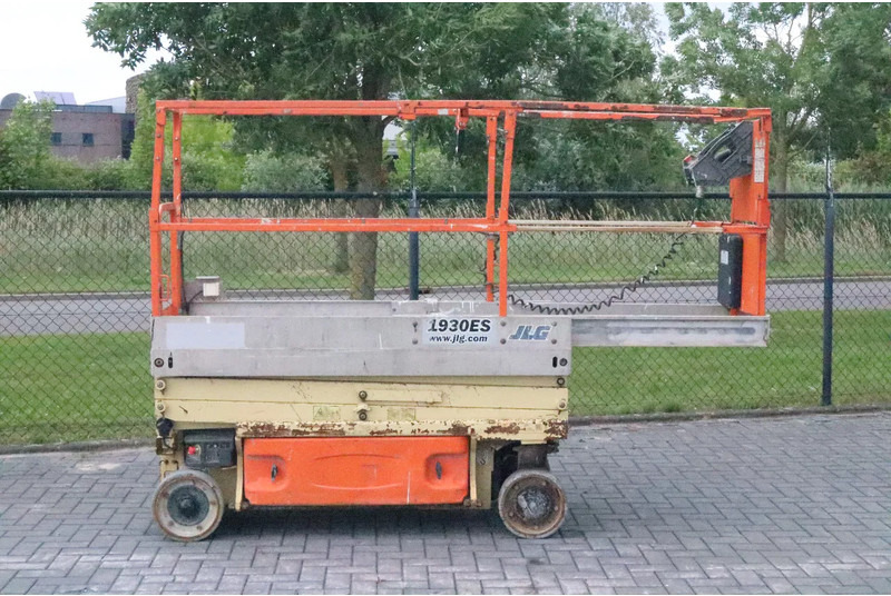 JLG 1930 ES | 7.7 METER | 230 KG - Scissor lifts: gambar 4 JLG 1930 ES | 7.7 METER | 230 KG - Scissor lifts: gambar 4
