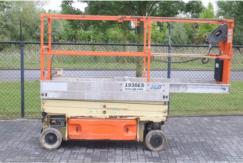 JLG 1930 ES | 7.7 METER | 230 KG - Scissor lifts: gambar 4 JLG 1930 ES | 7.7 METER | 230 KG - Scissor lifts: gambar 4