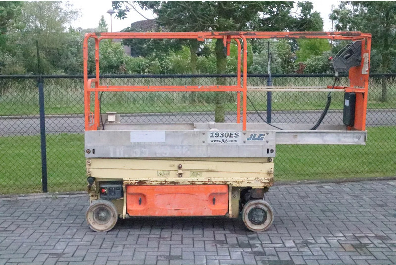 JLG 1930 ES | 7.7 METER | 230 KG - Scissor lifts: gambar 4 JLG 1930 ES | 7.7 METER | 230 KG - Scissor lifts: gambar 4