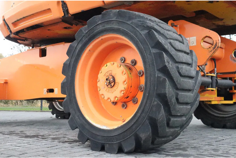 Boom teleskopik JLG 860 SJ | 28 METER | 230 KG: gambar 12