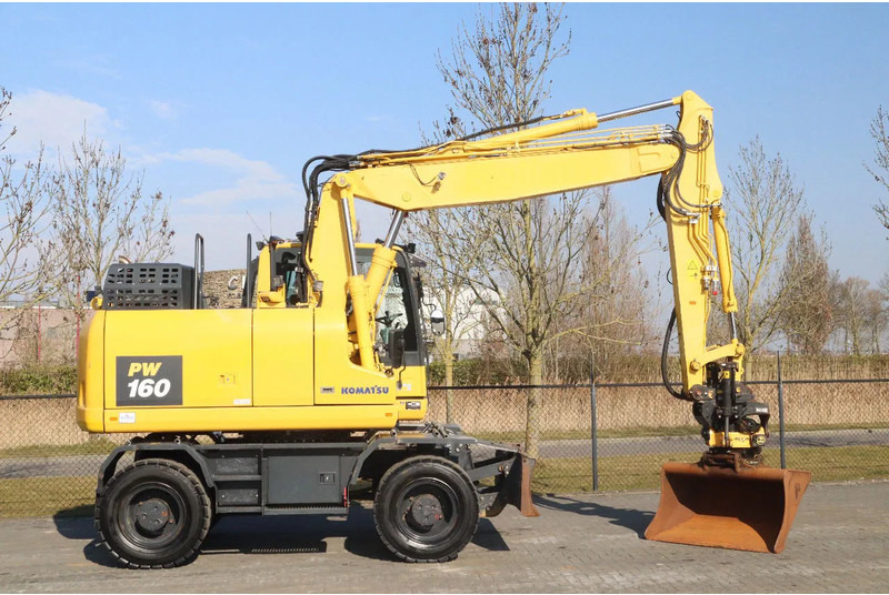 Komatsu PW160-11 | ENGCON TILTROTATOR | BUCKET | TRAILER HYDR. - Ekskavator roda: gambar 4 Komatsu PW160-11 | ENGCON TILTROTATOR | BUCKET | TRAILER HYDR. - Ekskavator roda: gambar 4