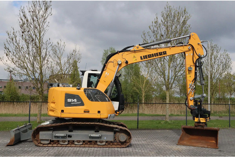 Liebherr R914 COMPACT S | ROTOTILT | 3X BUCKET | DOZERBLADE - Ekskavator perayap: gambar 4 Liebherr R914 COMPACT S | ROTOTILT | 3X BUCKET | DOZERBLADE - Ekskavator perayap: gambar 4