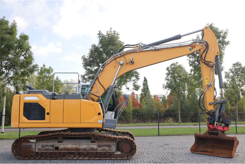Liebherr R924 WLC | ROTOTILT R8 | BUCKET | - Ekskavator perayap: gambar 4 Liebherr R924 WLC | ROTOTILT R8 | BUCKET | - Ekskavator perayap: gambar 4