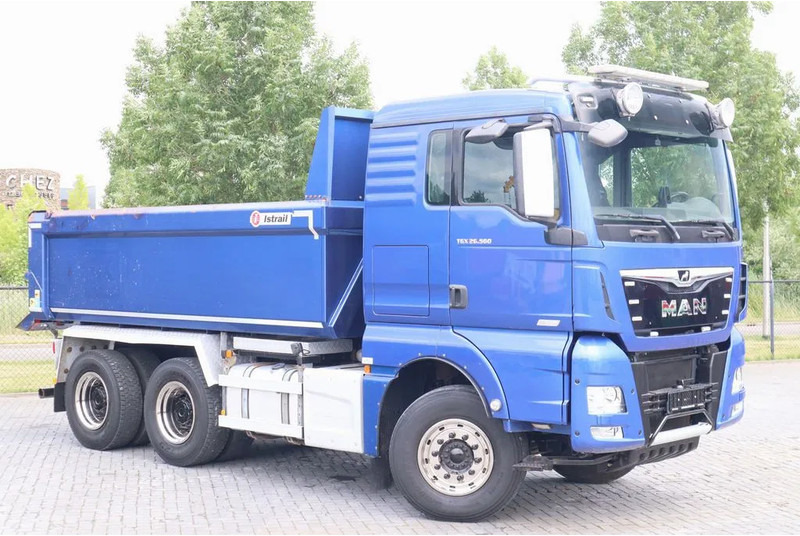 MAN TGX 26.560 6X4 BIG AXLES RETARDER ONLY 169.000 KM - Truk jungkit: gambar 5 MAN TGX 26.560 6X4 BIG AXLES RETARDER ONLY 169.000 KM - Truk jungkit: gambar 5