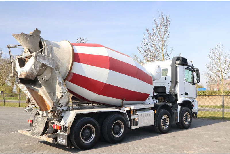 Mercedes-Benz Arocs 3251 | 8X4 | INTERMIX 10M3 | BIG AXLES | EURO 6 - Truk pengaduk beton: gambar 5 Mercedes-Benz Arocs 3251 | 8X4 | INTERMIX 10M3 | BIG AXLES | EURO 6 - Truk pengaduk beton: gambar 5