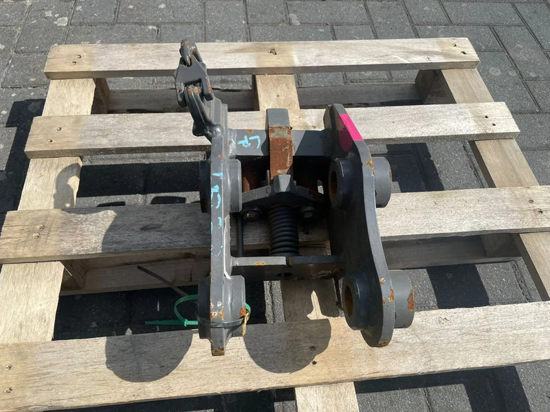 SMP S30 | HALF-AUTO QUICK COUPLER | SNELWISSEL | VOLVO EC18 - Gunting pembongkaran untuk Peralatan konstruksi: gambar 4 SMP S30 | HALF-AUTO QUICK COUPLER | SNELWISSEL | VOLVO EC18 - Gunting pembongkaran untuk Peralatan konstruksi: gambar 4