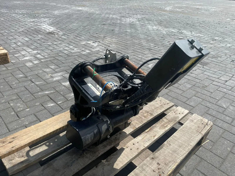 STEELWRIST STEELWRIST X06 S40 | TILT ROTATOR | VLS | FPL | RF | NEW / UNUSED - Tiltrotator untuk Peralatan konstruksi: gambar 5 STEELWRIST STEELWRIST X06 S40 | TILT ROTATOR | VLS | FPL | RF | NEW / UNUSED - Tiltrotator untuk Peralatan konstruksi: gambar 5