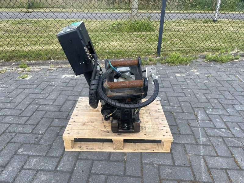STEELWRIST X06 S40 | TILT ROTATOR | VLS | FPL | RF | NEW / UNUSED - Tiltrotator untuk Peralatan konstruksi: gambar 2 STEELWRIST X06 S40 | TILT ROTATOR | VLS | FPL | RF | NEW / UNUSED - Tiltrotator untuk Peralatan konstruksi: gambar 2