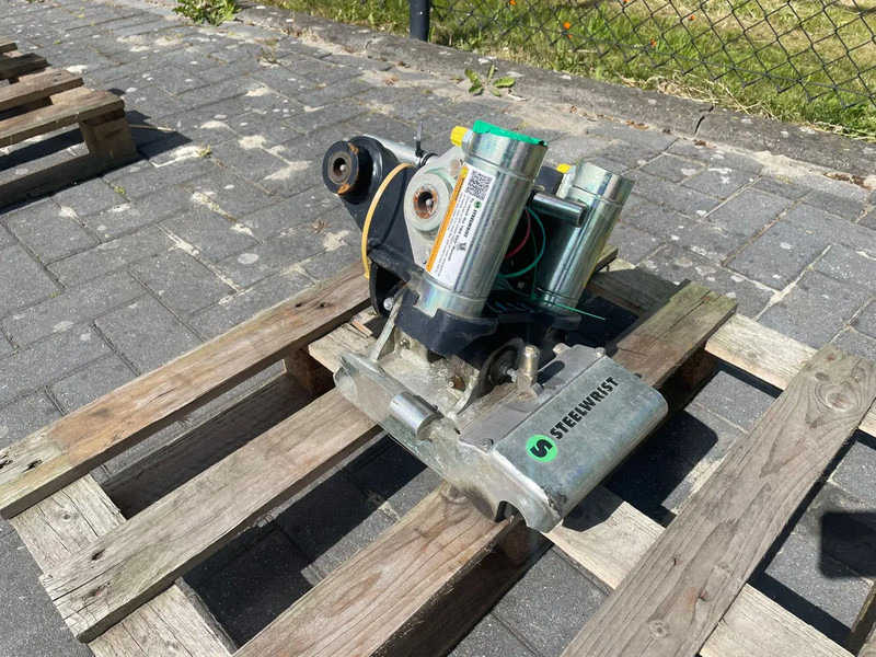 Sanderson STEELWRIST TMX S30 -180HA | TILT QUICKCOUPLER | TILTING COUPLER | NEW - Tiltrotator untuk Peralatan konstruksi: gambar 1 Sanderson STEELWRIST TMX S30 -180HA | TILT QUICKCOUPLER | TILTING COUPLER | NEW - Tiltrotator untuk Peralatan konstruksi: gambar 1