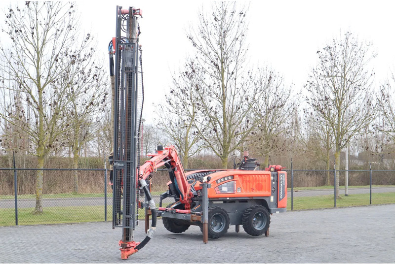 Sandvik COMMANDO DC130 Ri | SURFACE DRILLING RIG | REMOTE - Anjungan pengeboran: gambar 2 Sandvik COMMANDO DC130 Ri | SURFACE DRILLING RIG | REMOTE - Anjungan pengeboran: gambar 2