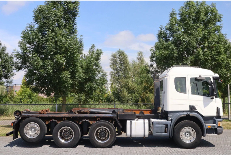 Scania P124-420 | 8X4 | HOOKLIFT | MANUAL | BIG AXLES | EURO 3 - Hook lift: gambar 4 Scania P124-420 | 8X4 | HOOKLIFT | MANUAL | BIG AXLES | EURO 3 - Hook lift: gambar 4