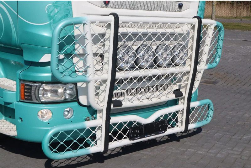 Truk box Scania R560 V8 | BERTHONS HOT ROD | CUSTOM SPECIAL TRUCK: gambar 12