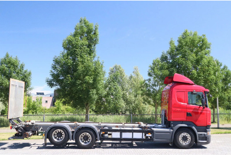 Scania R580 V8 | 6X2 | BDF | RETARDER | TAILLIFT | EURO 6 - Pengangkut kontainer/ Container truck: gambar 4 Scania R580 V8 | 6X2 | BDF | RETARDER | TAILLIFT | EURO 6 - Pengangkut kontainer/ Container truck: gambar 4