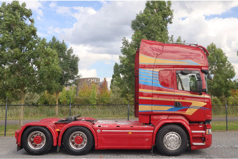 Scania R580 V8 | 6X4 | HYDRAULICS | RETARDER | 85 TON | BIG AXLES | EURO 6 - Tractor head: gambar 4 Scania R580 V8 | 6X4 | HYDRAULICS | RETARDER | 85 TON | BIG AXLES | EURO 6 - Tractor head: gambar 4