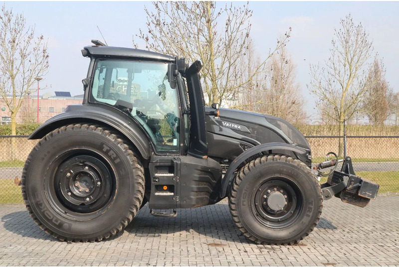 Valtra T234 D UNLIMITED | FRONT PTO | 53 KM/H | FULL OPTION - Traktor: gambar 4 Valtra T234 D UNLIMITED | FRONT PTO | 53 KM/H | FULL OPTION - Traktor: gambar 4