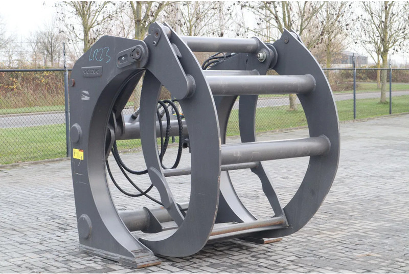 Volvo 80834 | 1.8 M2 | L60/L70/L90 | LOG GRAPPLE | HOLZGREIFER | WOOD CLAMP - Trailer kehutanan: gambar 3 Volvo 80834 | 1.8 M2 | L60/L70/L90 | LOG GRAPPLE | HOLZGREIFER | WOOD CLAMP - Trailer kehutanan: gambar 3