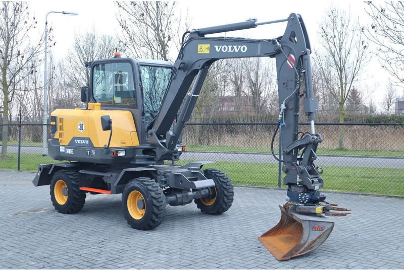 Volvo EW 60 E | DEMO | 30 KM/H | ROTOTILT + GRIPPER | BUCKET - Ekskavator roda: gambar 5 Volvo EW 60 E | DEMO | 30 KM/H | ROTOTILT + GRIPPER | BUCKET - Ekskavator roda: gambar 5