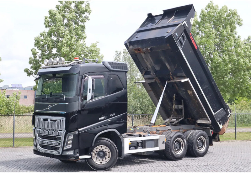 Volvo FH 16.750 | 6X4 | RETARDER | BIG AXLES | EURO 6 - Truk jungkit: gambar 1 Volvo FH 16.750 | 6X4 | RETARDER | BIG AXLES | EURO 6 - Truk jungkit: gambar 1