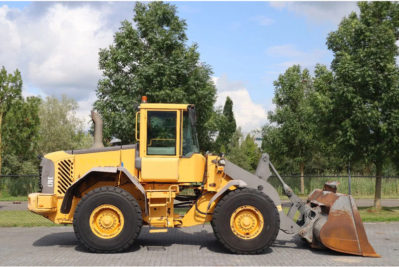 Volvo L70E | BUCKET | QUICK COUPLER | EXTRA FUNCT | AIRCO - Wheel loader: gambar 4 Volvo L70E | BUCKET | QUICK COUPLER | EXTRA FUNCT | AIRCO - Wheel loader: gambar 4