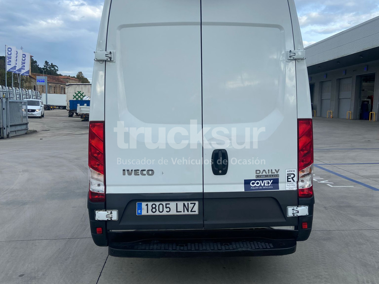 IVECO 35S14 12M3 - Van box: gambar 4 IVECO 35S14 12M3 - Van box: gambar 4
