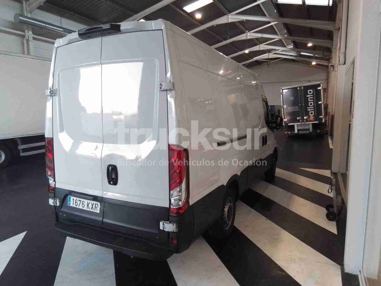 IVECO 35S14 FRC-X - Van box: gambar 5 IVECO 35S14 FRC-X - Van box: gambar 5