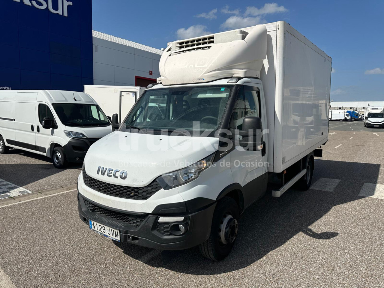 IVECO 70C15 THK - Truk box: gambar 2 IVECO 70C15 THK - Truk box: gambar 2