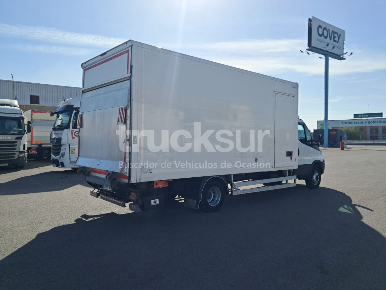 IVECO 72C18 P/E - Truk box: gambar 3 IVECO 72C18 P/E - Truk box: gambar 3