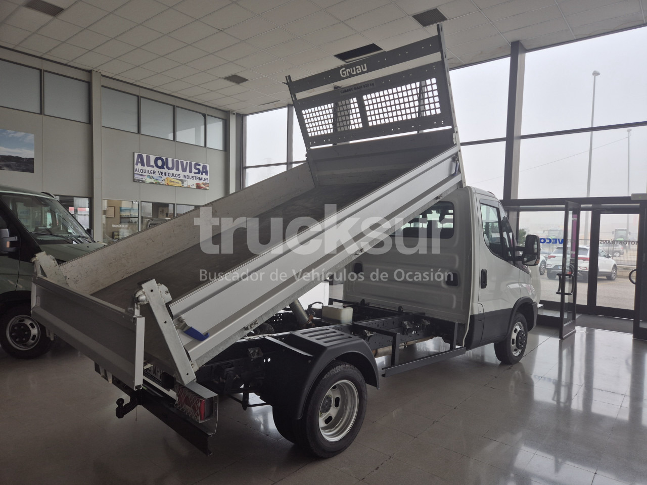 IVECO DAILY 35C14H - Van jungkit: gambar 4 IVECO DAILY 35C14H - Van jungkit: gambar 4
